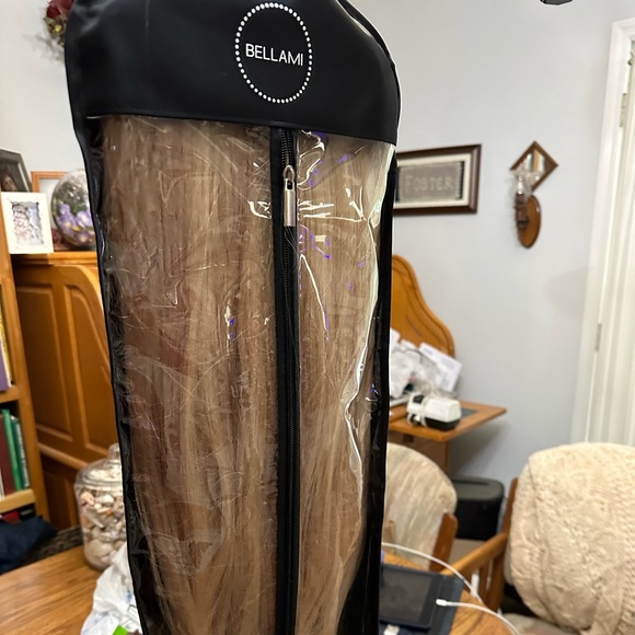 20” blonde highlights 100% Remy human hair silk seam, invisi-weft - Picture 2 of 2